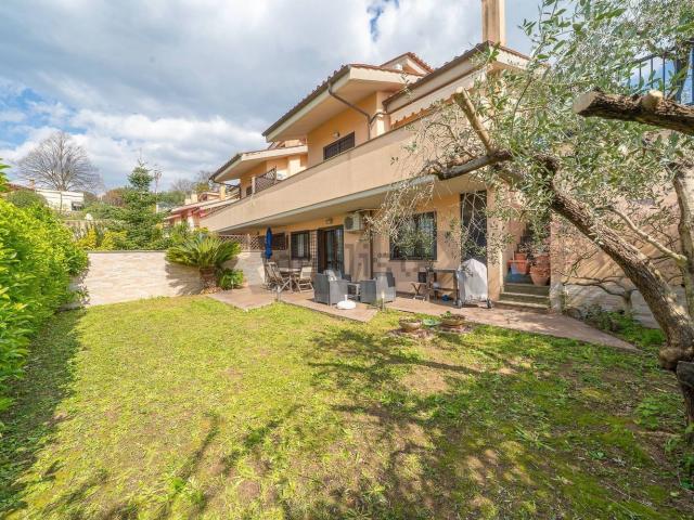 Casa in vendita a Roma Capitale, Lazio