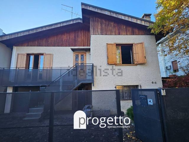 Casa in vendita a Campedello, Vicenza