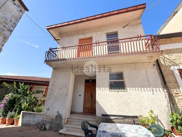 Casa in vendita a Arielli, Chieti