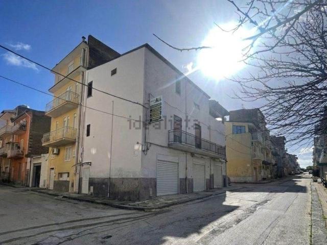 Casa in vendita a Favara Ovest, Favara