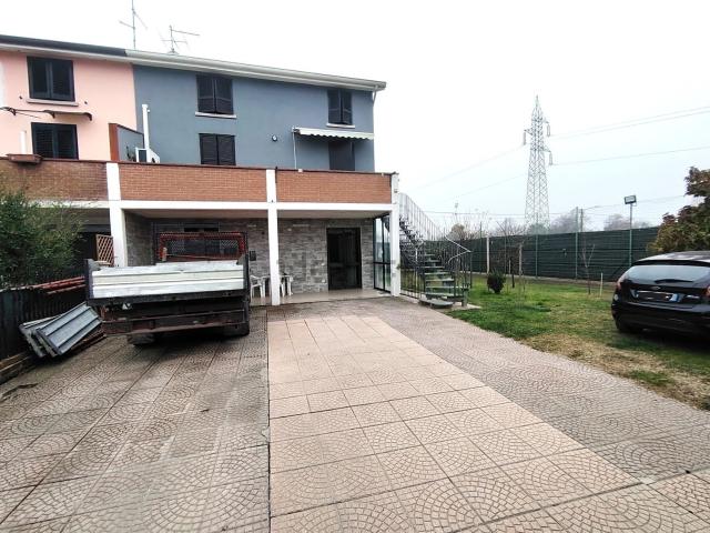Casa in vendita a Bassa Reggiana, Re