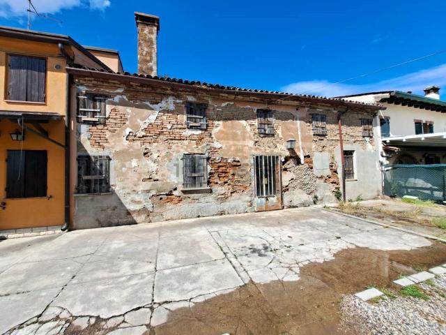 Casa in vendita a Boschi Sant'anna, Veneto