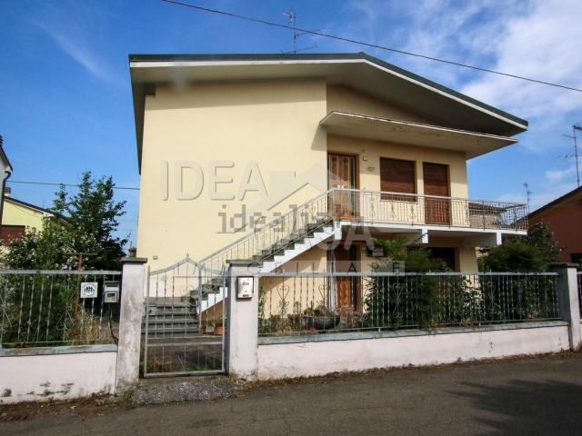 Casa in vendita a Unione delle Terre d'Argine, Novi Di Modena