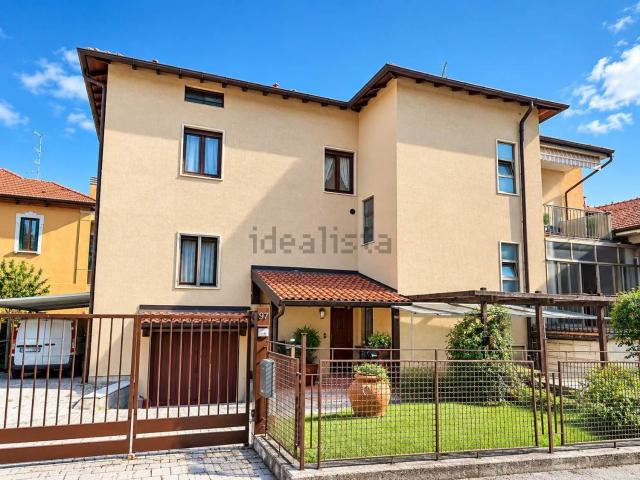Casa in vendita a Valle Olona, Varese