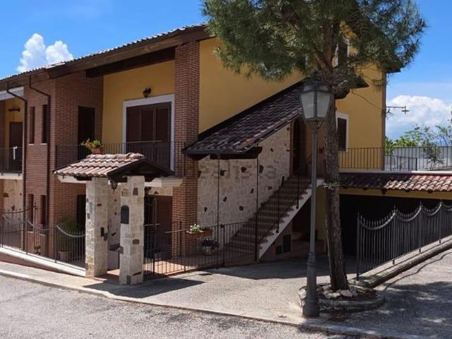 Casa in vendita a Sulmona, Abruzzo