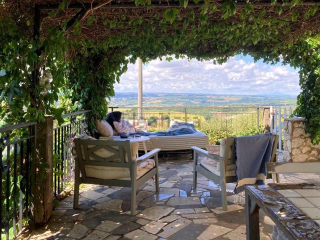 Casa in vendita a Montecchio, Umbria