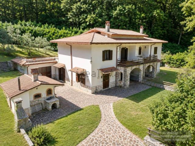 Casa in vendita a Poggio San Lorenzo, Lazio