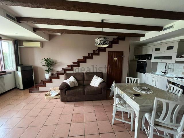 Casa in vendita a Zeglianutto / Zeanut, Treppo Grande / trep Grant