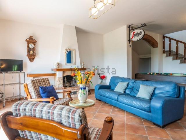 Casa in vendita a Bucine, Toscana