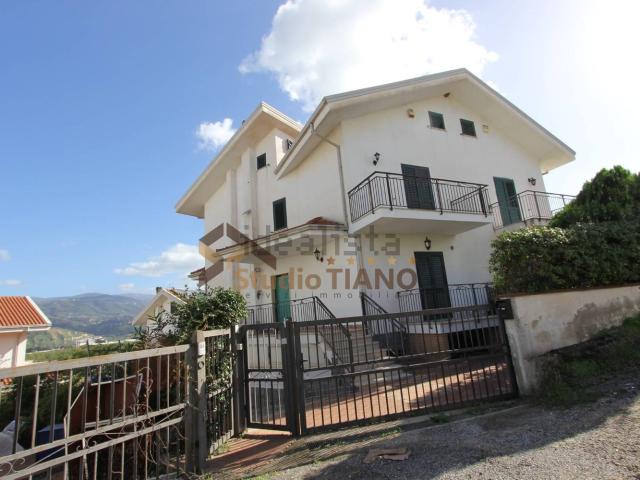 Casa in vendita a Calabria, Cosenza
