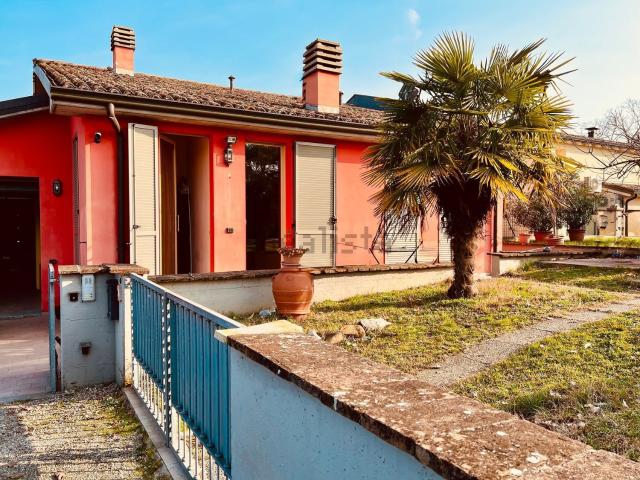 Casa in vendita a Montechiarugolo, Reggio Emilia