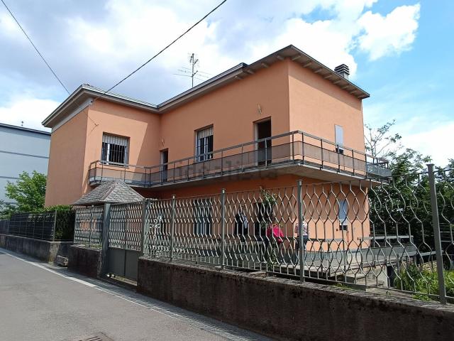 Casa in vendita a Fara Gera D'adda, Lombardia