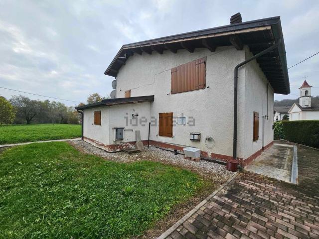 Casa in vendita a Sedico, Veneto