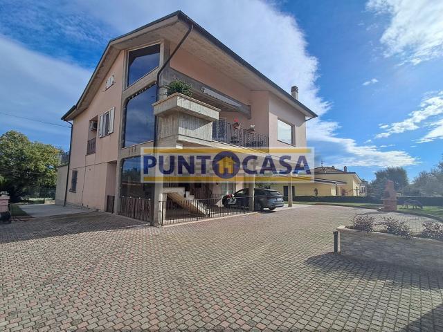 Casa in vendita a Bellante, Abruzzo
