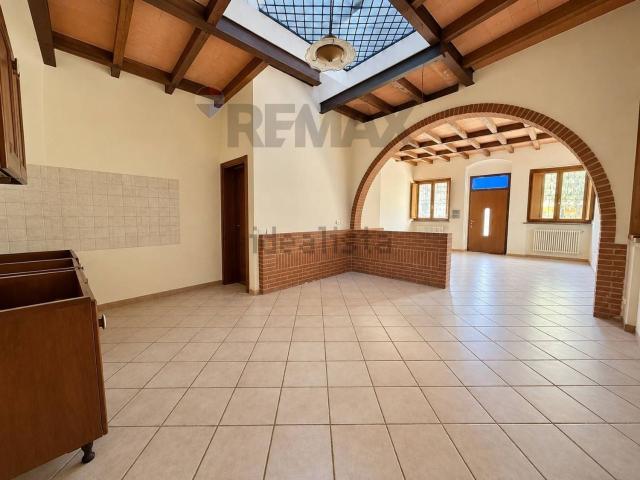 Casa in vendita a Sesto Cremonese, Sesto ed Uniti