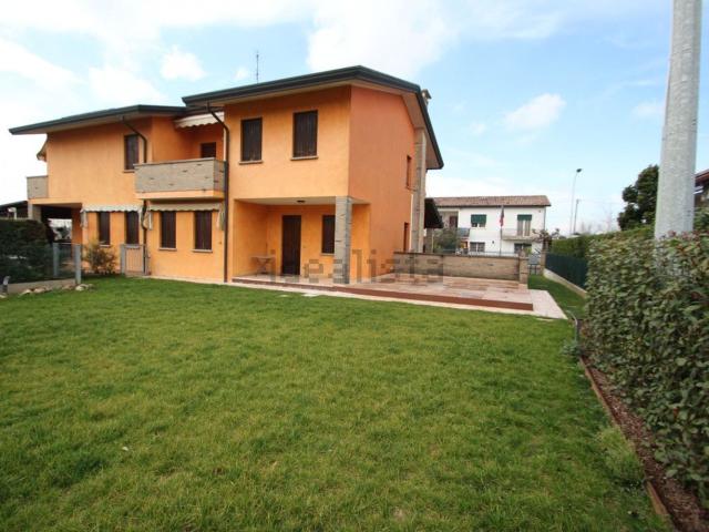 Casa in vendita a Caselle de' Ruffi, Villanova Di Camposanpiero