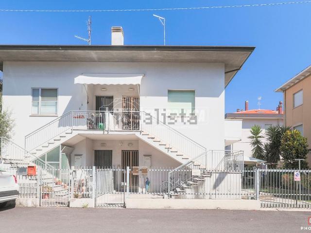 Casa in vendita a Villaggio 1° maggio, Rimini