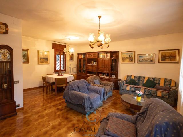 Casa in vendita a Centro, Montebelluna