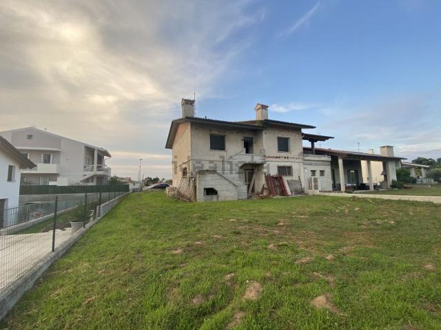 Casa in vendita a Veronella, Veneto