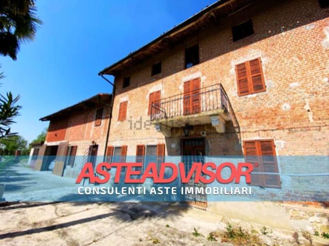 Casa in vendita a Roatto, Asti