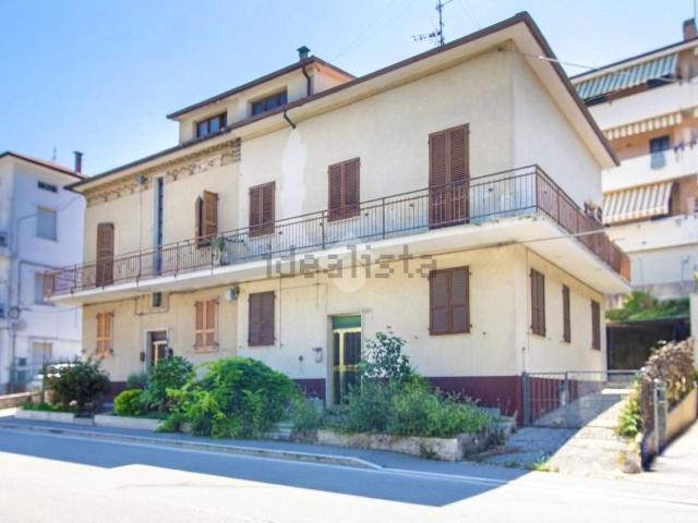Casa in vendita a Rione Murato, Marche