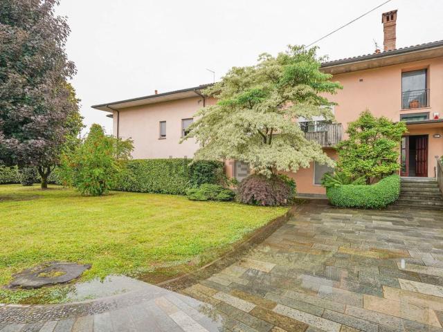 Casa in vendita a Terno D'isola, Lombardia