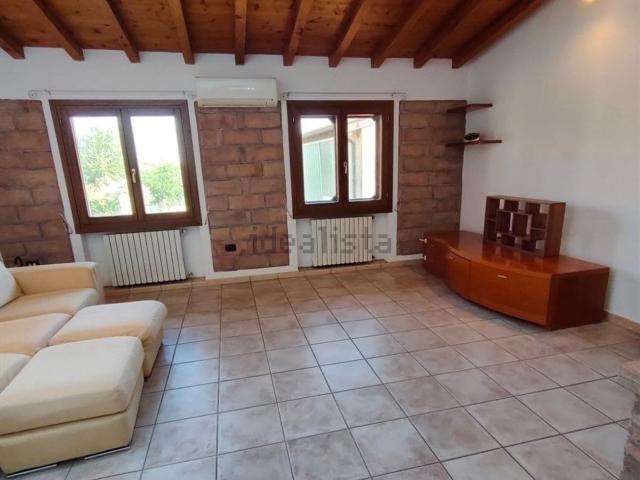 Casa in vendita a Montichiari, Lombardia