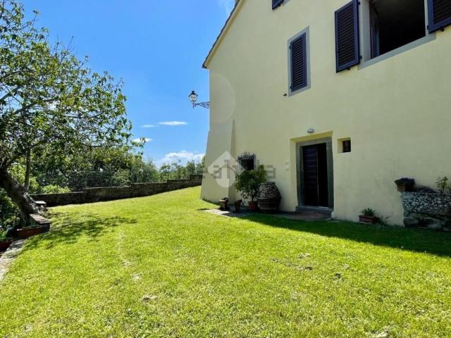 Casa in vendita a Barbiana, Vicchio