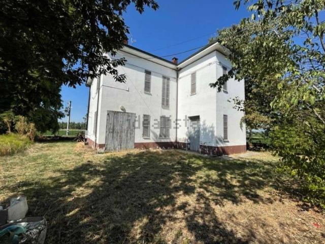 Casa in vendita a Tre Olmi, Modena