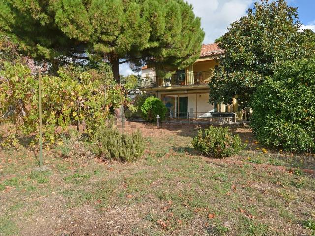 Casa in vendita a Loano, Liguria