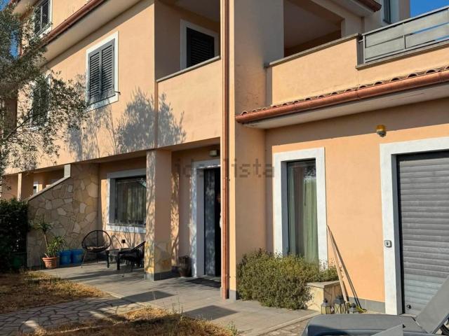 Casa in vendita a Paparano, Vitorchiano