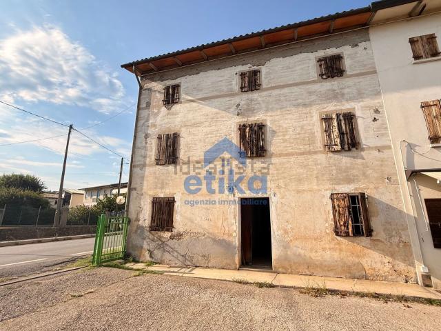 Casa in vendita a Cusignana, Giavera Del Montello