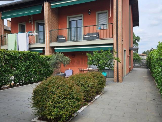 Casa in vendita a Piemonte, Novara