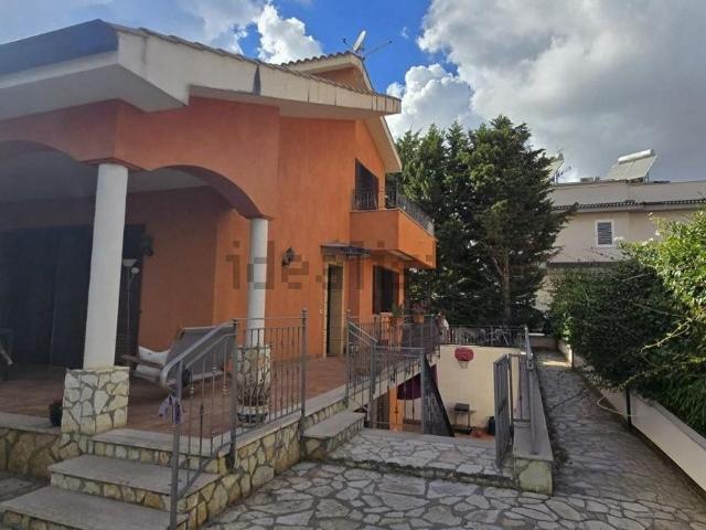 Casa in vendita a VI Circoscrizione, Palermo