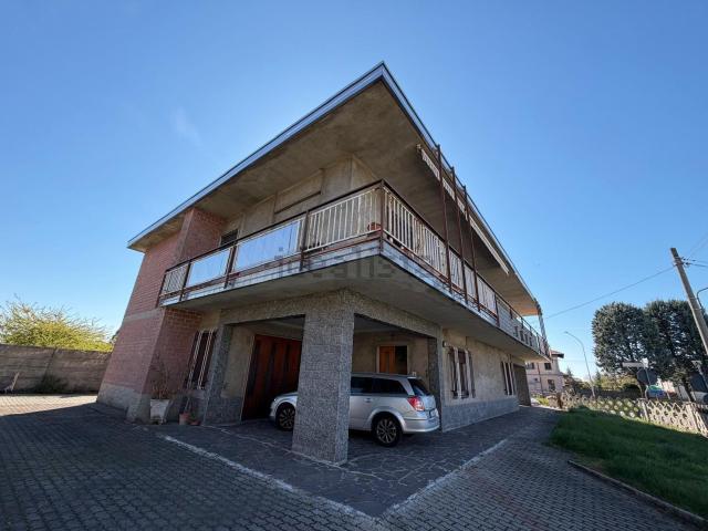 Casa in vendita a Magnago, Lombardia
