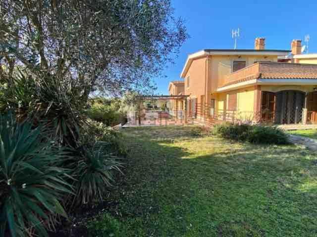 Casa in vendita a Municipio Roma IX, Roma Capitale