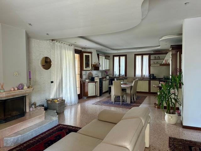 Casa in vendita a Marangona, Loria
