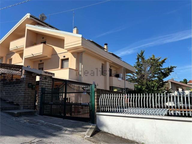 Casa in vendita a Montesilvano, Abruzzo