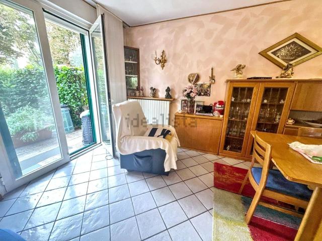 Casa in vendita a Osnago, Lombardia