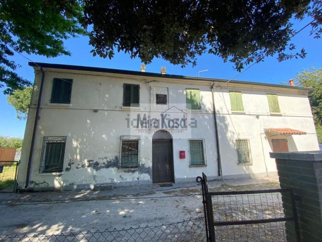 Casa in vendita a Castiglione di Cervia, Cervia