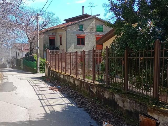 Casa in vendita a Roccamonfina, Campania