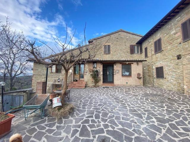 Casa in vendita a Assisi, Umbria