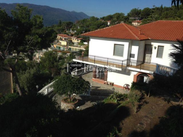 Casa in vendita a Laigueglia, Liguria
