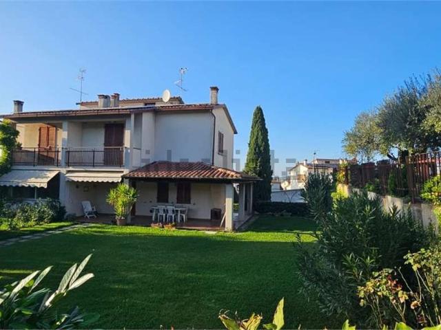 Casa in vendita a Ponterio-Pian di Porto, Izzalini