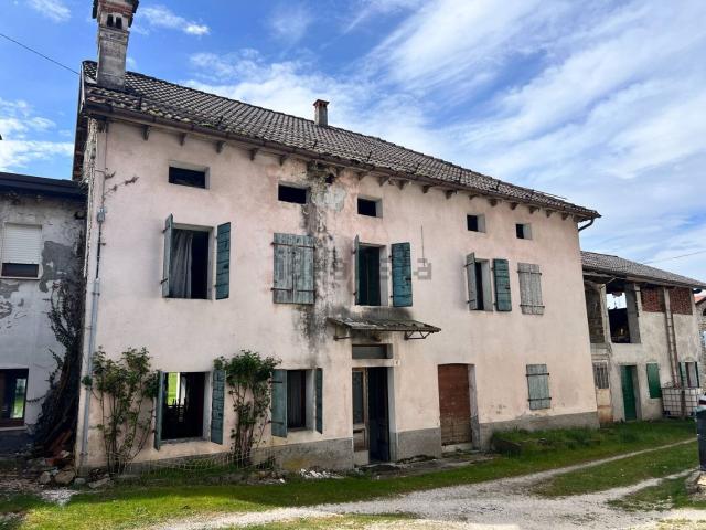 Casa in vendita a Borgo Valbelluna, Conzago