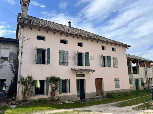 Casa in vendita a Conzago, Borgo Valbelluna