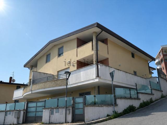 Casa in vendita a Pescara Colli, Pescara