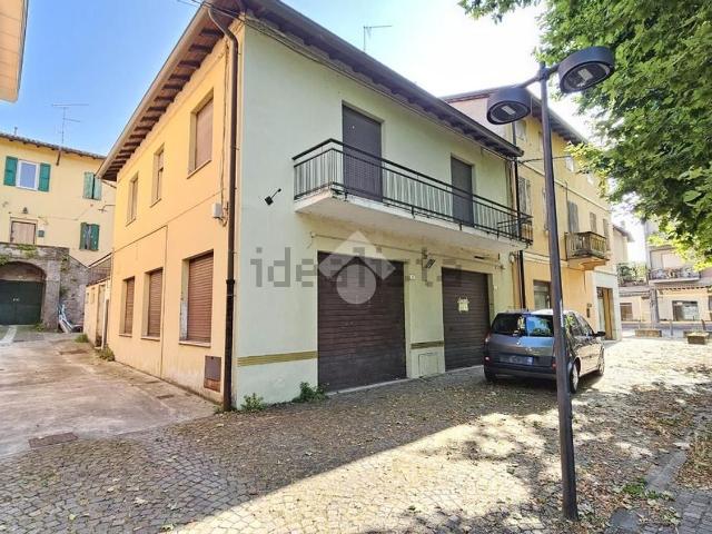 Casa in vendita a Ciano d'Enza, Canossa