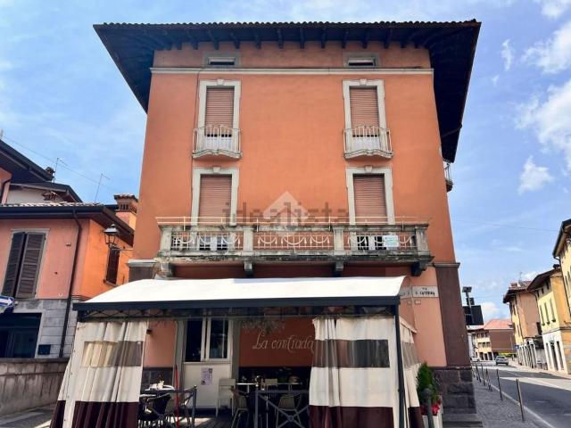 Casa in vendita a Comunità montana della valle Camonica, Darfo