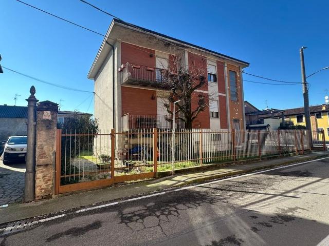 Casa in vendita a Castelverde, Lombardia